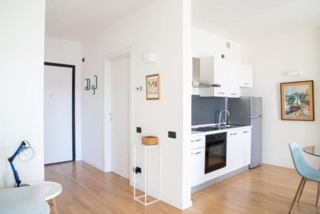 Grande Monolocale Con Parcheggio Interrato Incluso Apartman Genova Kültér fotó