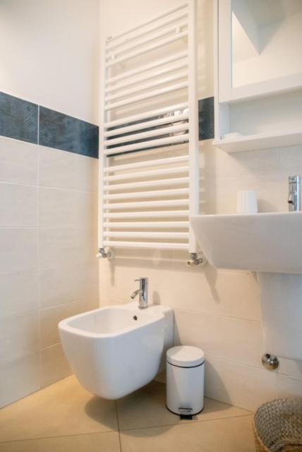 Grande Monolocale Con Parcheggio Interrato Incluso Apartman Genova Kültér fotó